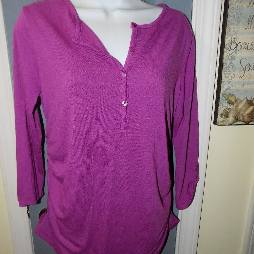 Liz Lange Maternity Purple Button 3/4 Sleeve Tee